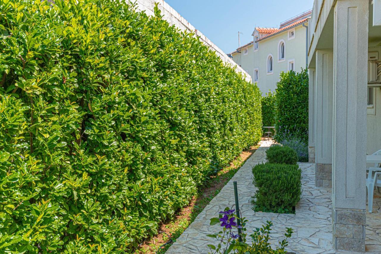 Apartments Villa Tribunj Трибунь Экстерьер фото