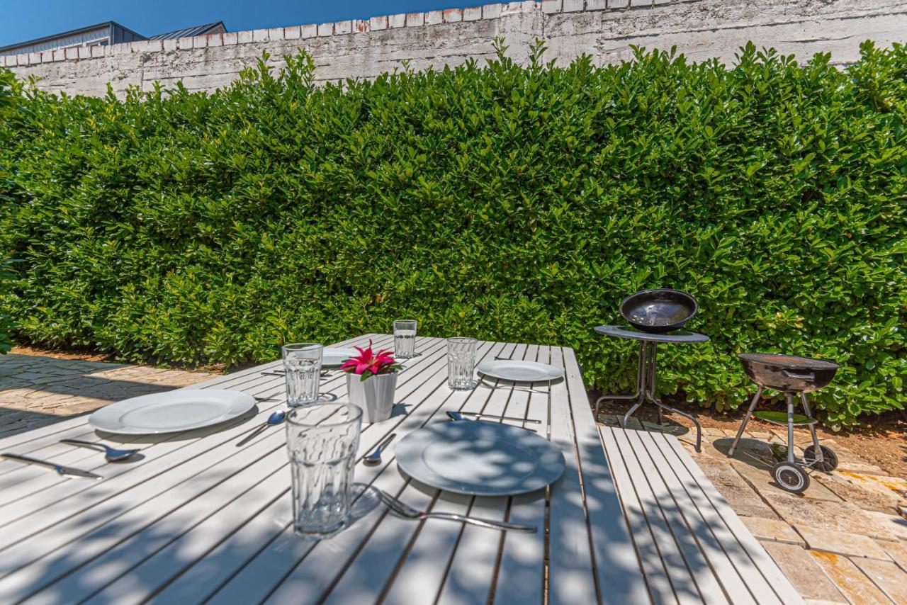Apartments Villa Tribunj Трибунь Экстерьер фото