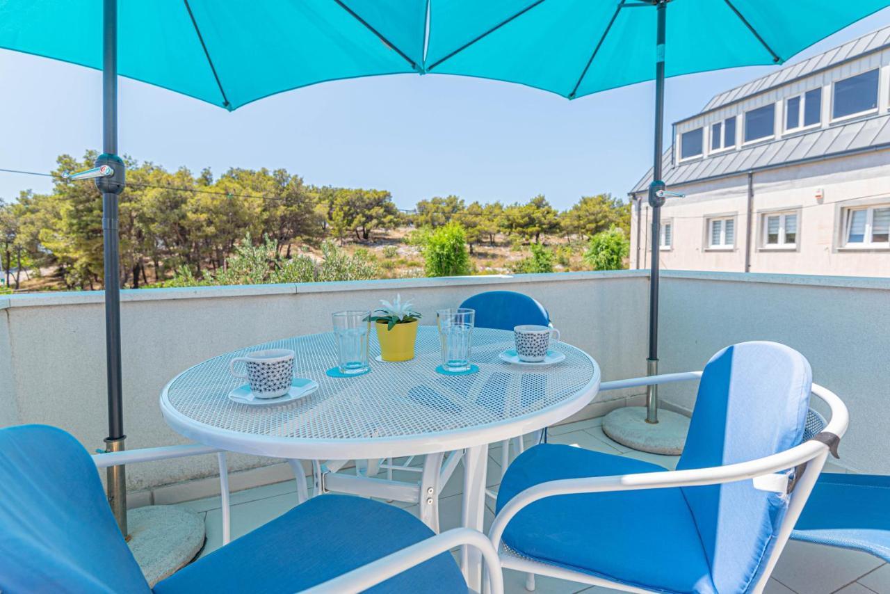 Apartments Villa Tribunj Трибунь Экстерьер фото