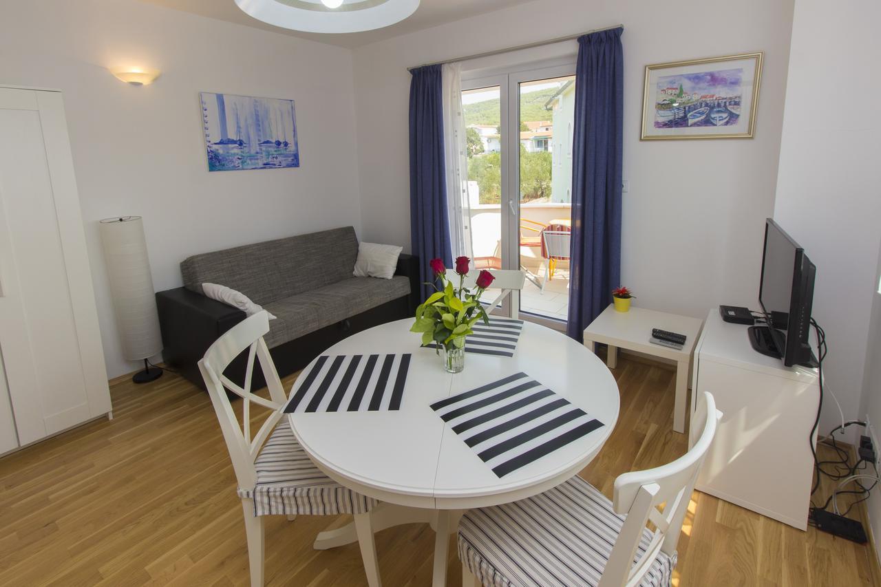 Apartments Villa Tribunj Трибунь Экстерьер фото