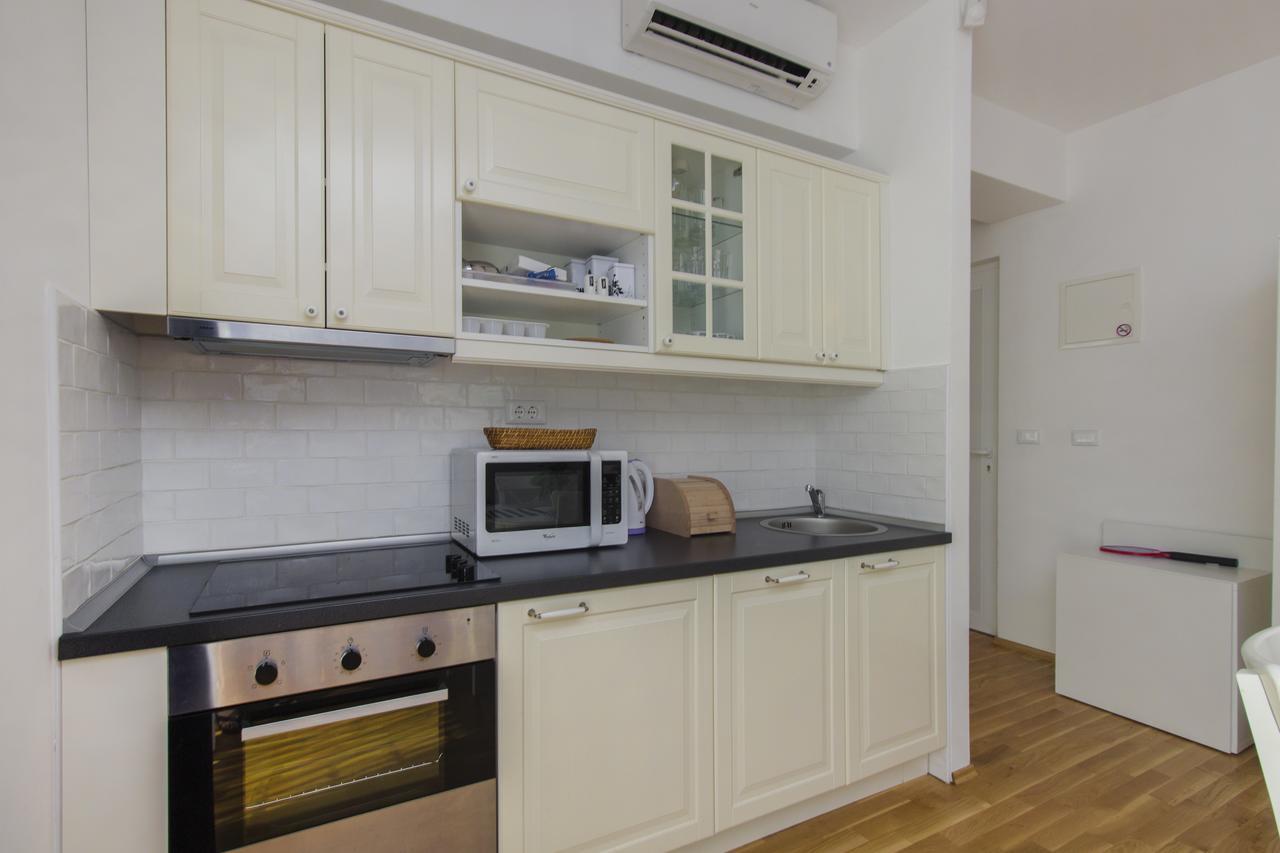 Apartments Villa Tribunj Трибунь Экстерьер фото
