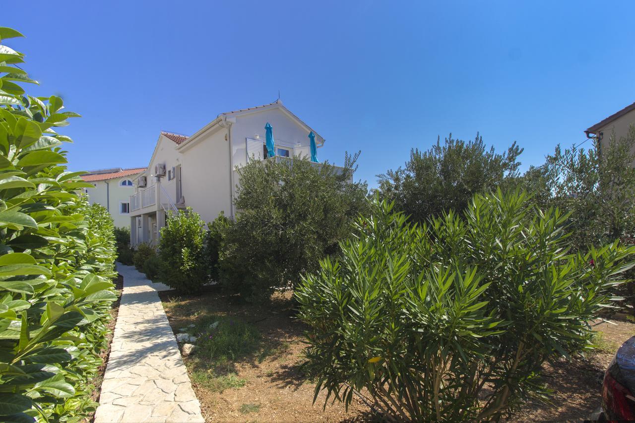 Apartments Villa Tribunj Трибунь Экстерьер фото